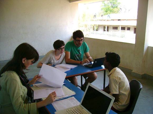 971990_153984188116567_2129427346_n